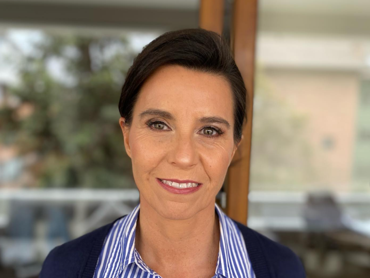 Maquillaje profesional para madrina de matrimonio